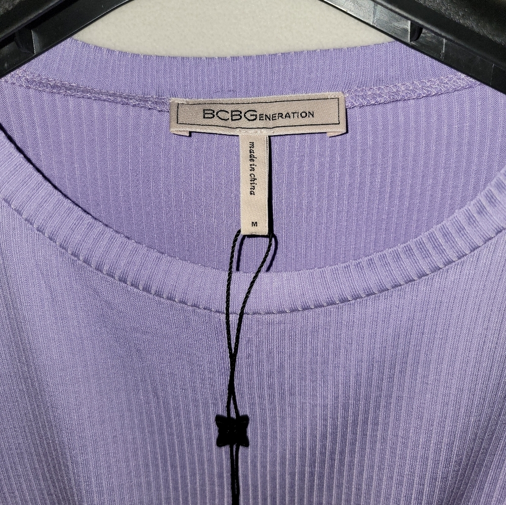 NWT BCBG swirl crop top, size M